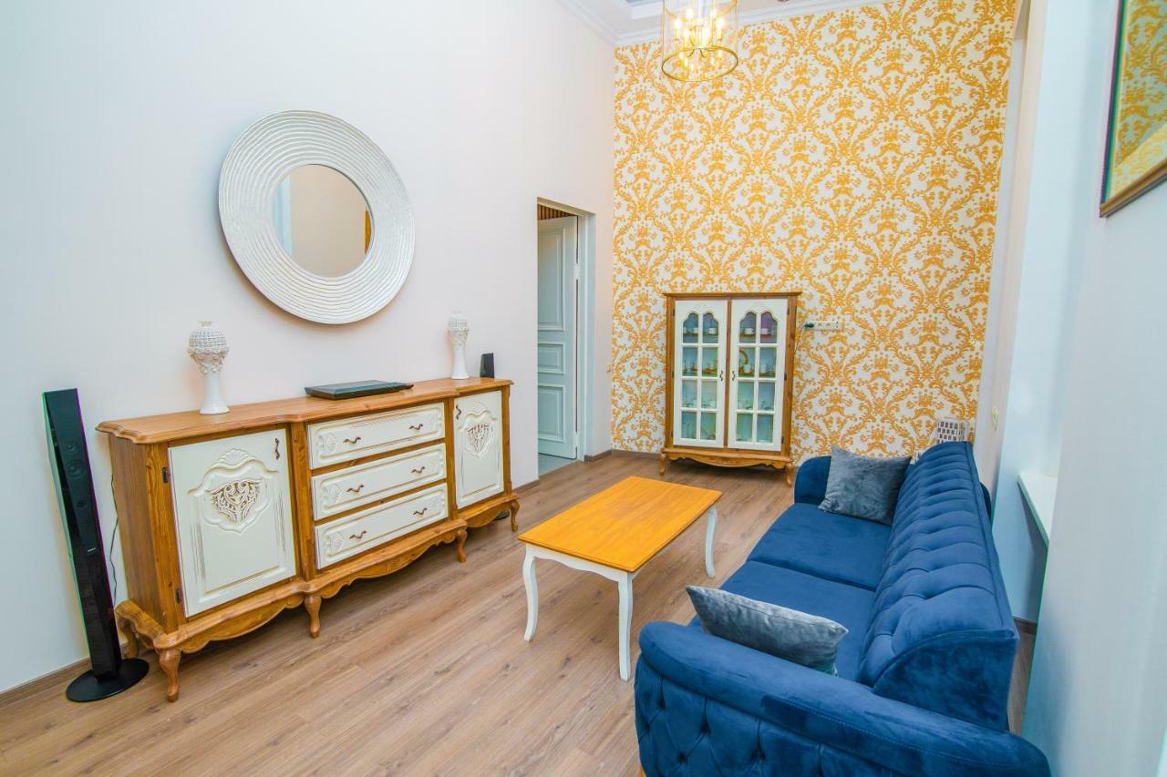 Solo Apartment In City Center Tbilisi Exterior foto